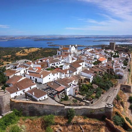 Porta Reguengos - Apartamento Moderno Alentejo Central Регуенгос де Монсараз Екстериор снимка