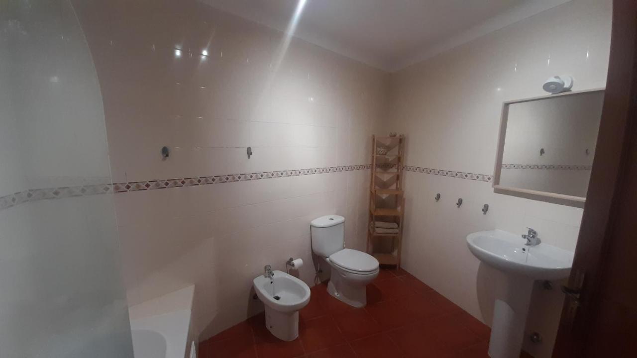 Porta Reguengos - Apartamento Moderno Alentejo Central Регуенгос де Монсараз Екстериор снимка